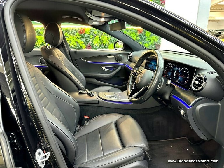 Mercedes E Class E 400 D 4MATIC AMG LINE PREMIUM [3X MERCEDES SERVICES, SAT NAV,
