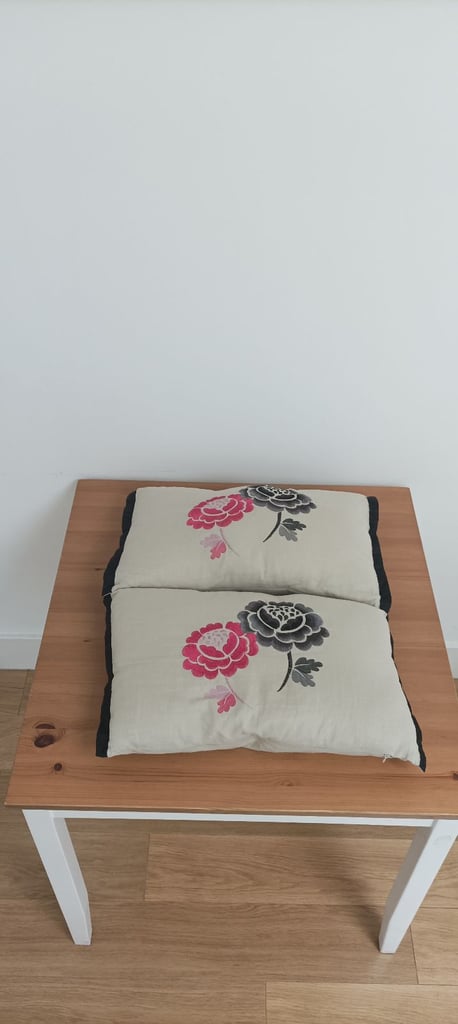 image for 2 x beige sofa cushions. £5 for both. 