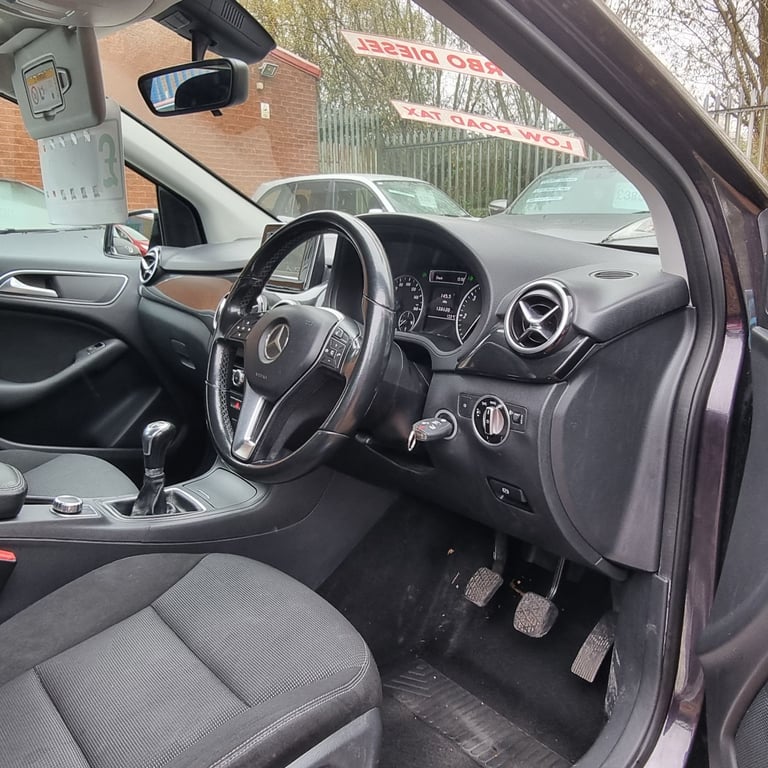 MERCEDES-BENZ W246 B180 CLASS 1.5 DIESEL 107 BHP YEAR 2014 £20 ROAD TAX PER YEAR&LONG  MOT!!!