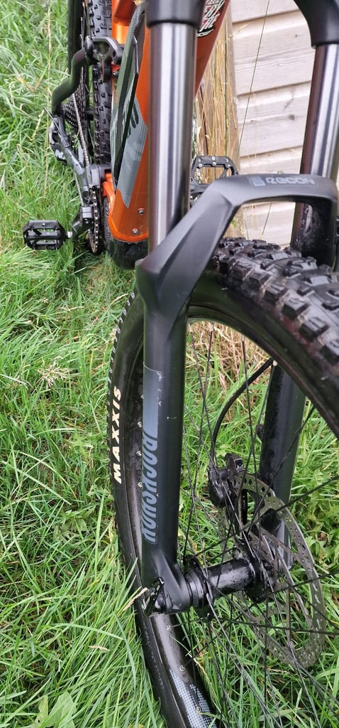Voodoo zobop e bike medium frame 27.5x2.8 wheels full suspension 
