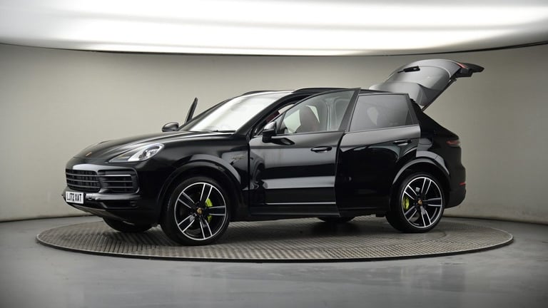 2022 Porsche Cayenne 3.0 V6 E-Hybrid 17.9kWh Platinum Edition TiptronicS 4WD Euro 6 (s/s) 5dr (3 ...