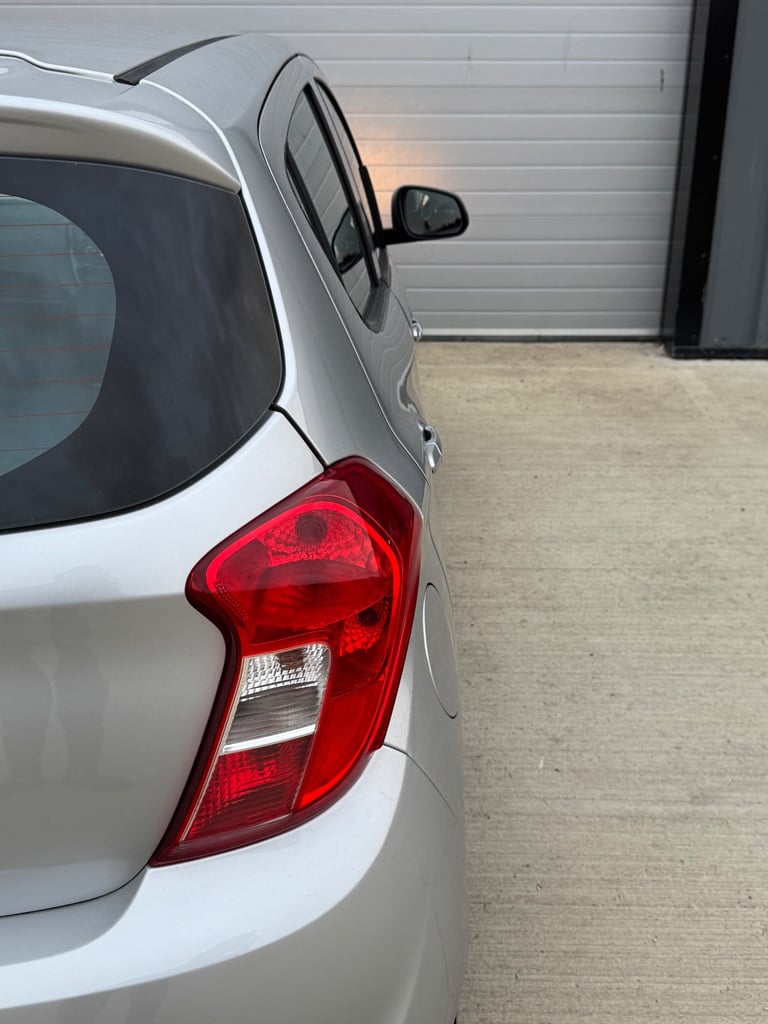 Vauxhall, VIVA, Hatchback, 2015, Manual, 999 (cc), 5 doors