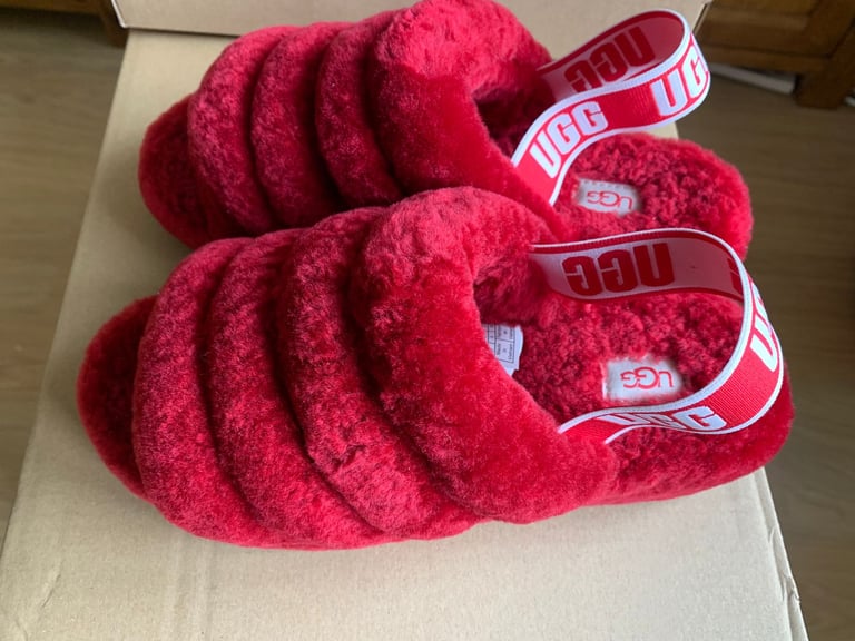 image for UGG Slippers Size 6 - Fluff Yeah Slide
