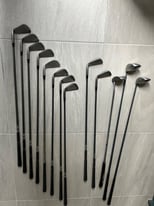 Set of 13 golf clubs