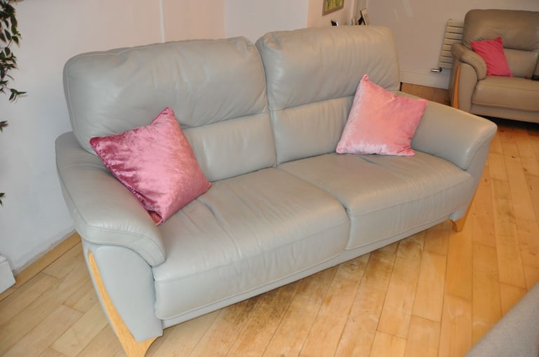 image for Three seater leather sofa, lovely condition