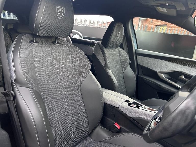 2025 Peugeot 5008 1.2 Hybrid Gt Suv 5dr Petrol Hybrid E Dsc6 Euro 6 (s/s) (136 Ps) HATCHBACK Petr...