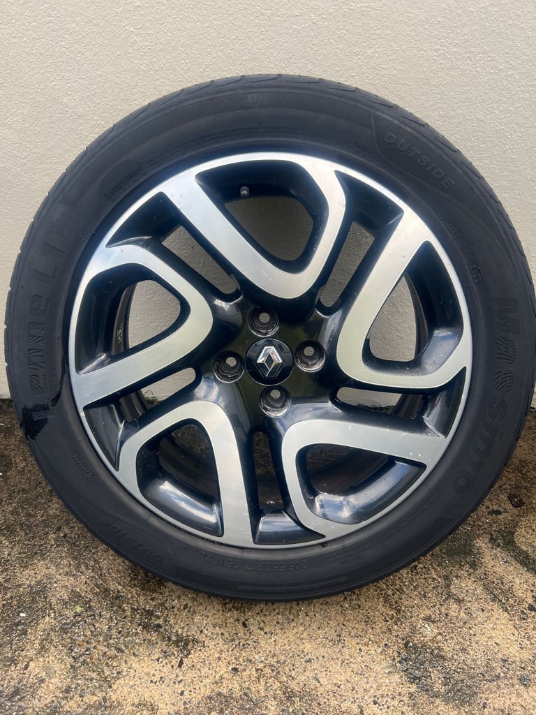 RENAULT  CAPTUR  Mk1 17in, SILVER/BLACK 4 STUD , 5 Double Spoke ,  205/55/17 