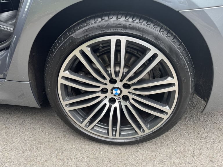 2019 BMW 5 Series 520d xDrive M Sport 4dr Auto SALOON DIESEL Automatic