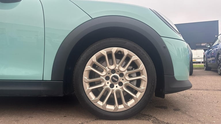 2024 MINI Cooper 2.0 S Exclusive 3dr Auto Hatchback Petrol Automatic