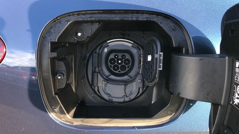 2023 Mercedes-Benz GLA GLA 250 AMG LINE EXECUTIV Hatchback Hybrid Automatic