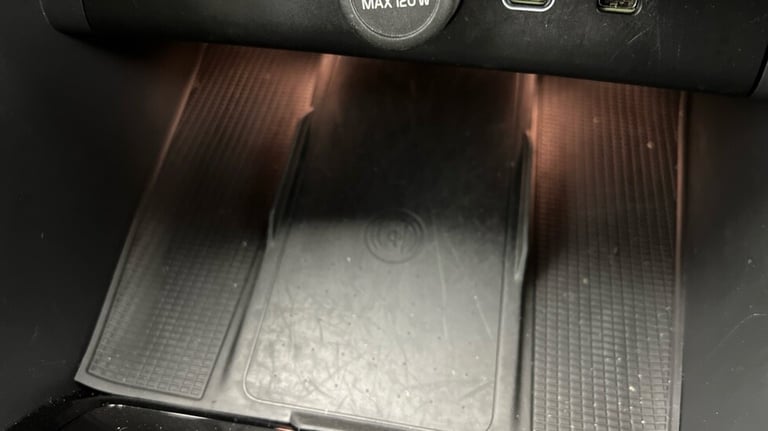 2024 Volvo XC40 Plus, B4 Mild hybrid, Petrol, Dark Estate Petrol Automatic