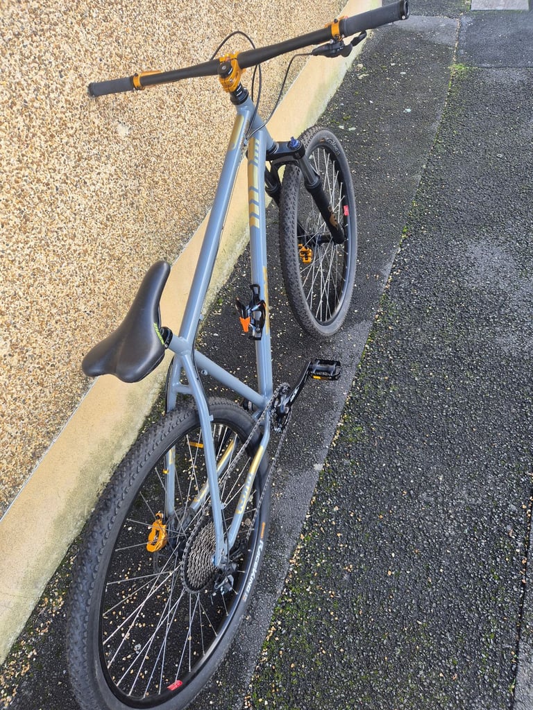 Kona lava dome mountain bike 29er  (1 of 1 )