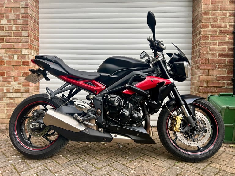 Triumph Street Triple R 675 2015