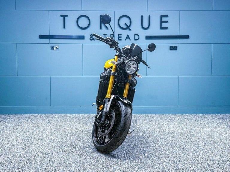 2016 66 YAMAHA XSR900 60TH ANNIVERSARY 900 ABS SPORT HERITAGE - LOW MILES