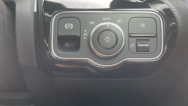 2021 Mercedes-Benz A-Class A180 AMG Line Premium Plus Edition 5dr Auto Petrol Hatchback Hatchback...