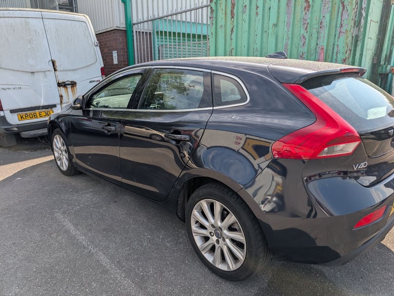 Volvo, V40, Hatchback, 2015, Manual, non-runner