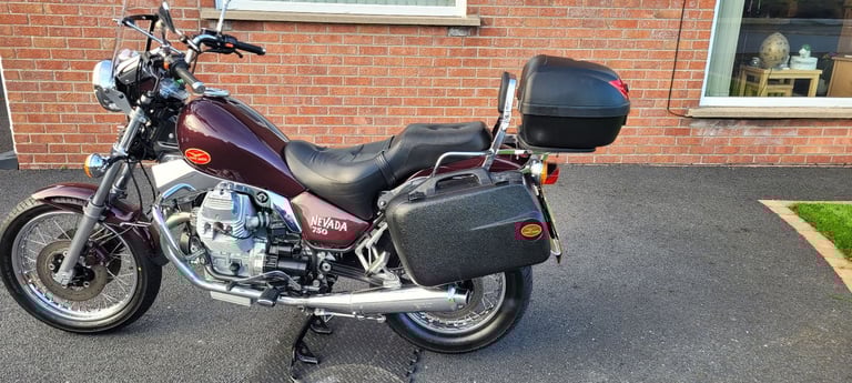 image for Moto Guzzi, 1993, 744 (cc)