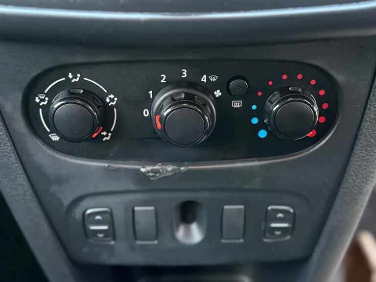 2014 Dacia Sandero 1.2 Ambiance Euro 5 5dr HATCHBACK Petrol Manual