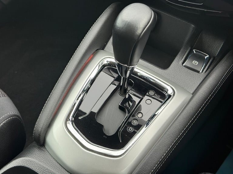 2014 Nissan Qashqai 1.6 dCi Acenta Premium SUV 5dr Diesel XTRON 2WD Euro 5 (s/s) (130 ps) SUV Die...