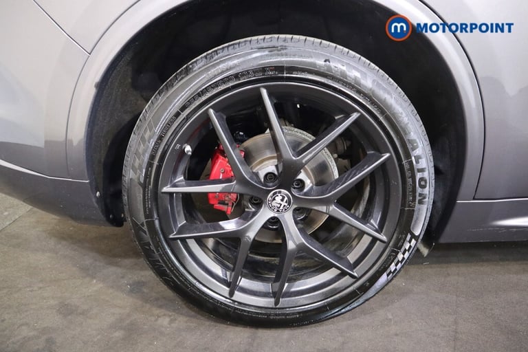 2020 Alfa Romeo Stelvio 2.2 D 210 Veloce 5dr Auto ESTATE DIESEL Automatic