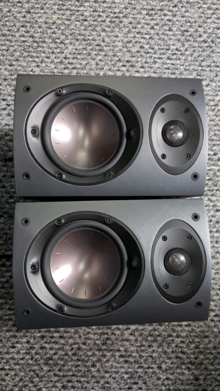 Mordaunt-short Aviano 1 walnut bookshelf speakers