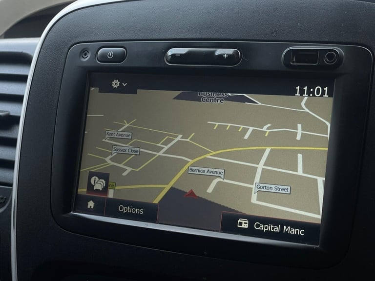 2015 Renault Trafic 1.6 dCi 29 Sport Crew Van LWB Euro 5 5dr WINDOW VAN Diesel Manual