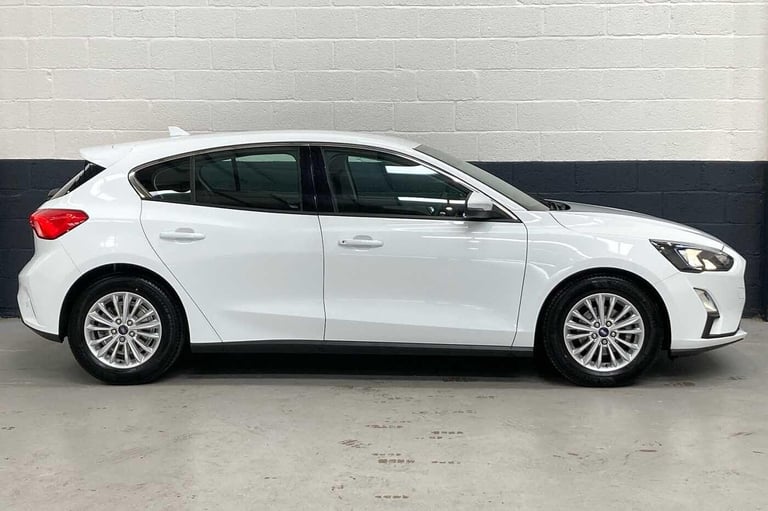 2019 Ford Focus 1.5T EcoBoost Titanium Euro 6 (s/s) 5dr HATCHBACK Petrol Manual