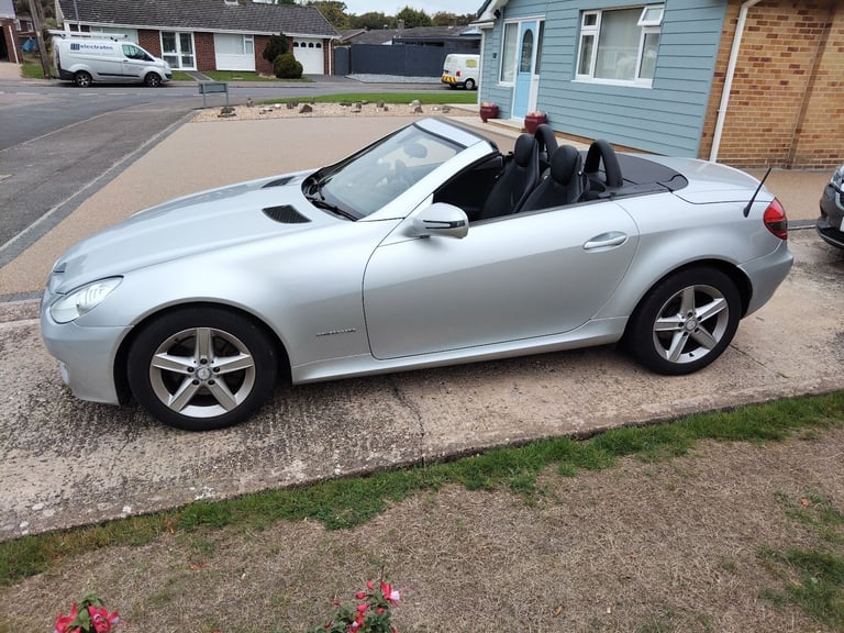 Mercedes-Benz, SLK, Convertible, 2010, Semi-Auto, 1796 (cc), 2 doors