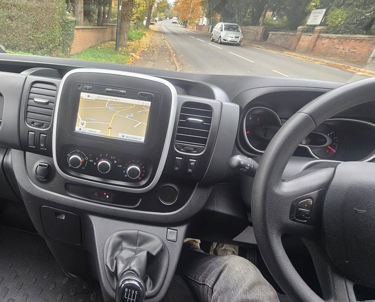 RENAULT TRAFIC 2.0 LL30 ENERGY dCi 120 Business+ MY19 2021