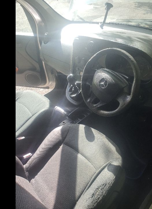 Mercedes Minibus 7 seater diesel 