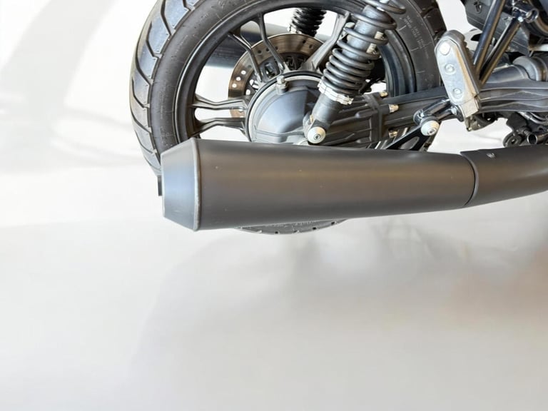 2020 Moto Guzzi V7 744 III Stone Night Pack Euro 4