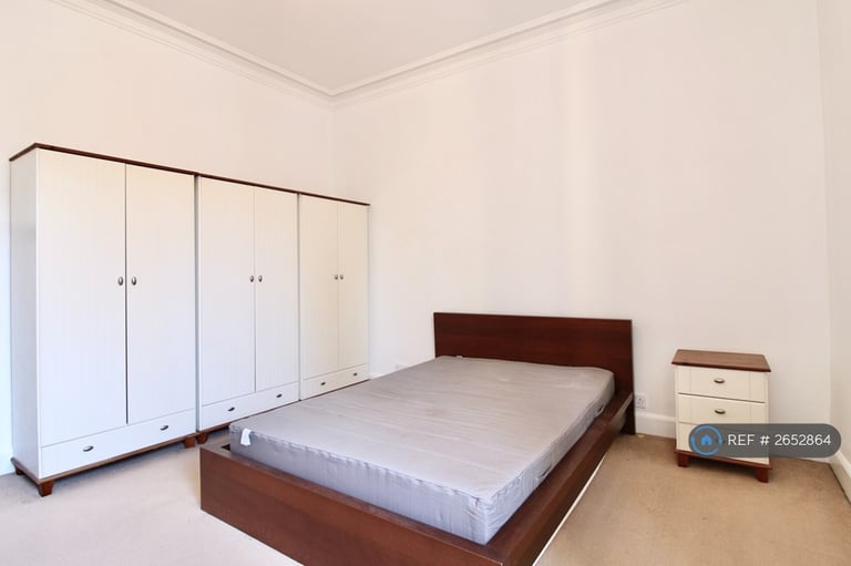 1 bedroom flat in Dalgety Street, Edinburgh, EH7 (1 bed) (#2652864)