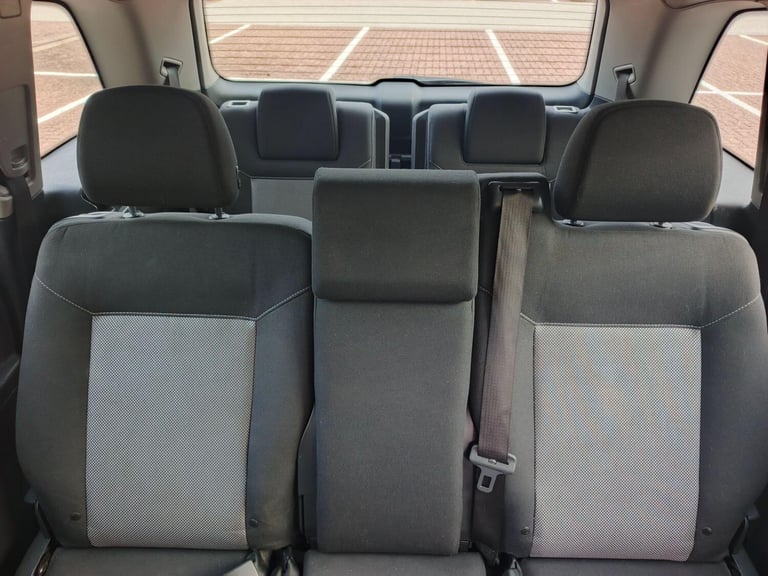 2012 Vauxhall Zafira 1.6 16V Design Euro 5 5dr (SNav) MPV Petrol Manual