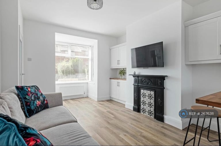2 bedroom house in Sackville Road, Sheffield, S10 (2 bed) (#2676311)