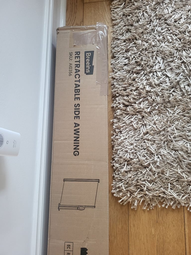 🌿 Retractable Side Awning – 140 x 300 cm – BRAND NEW – £40 ONO