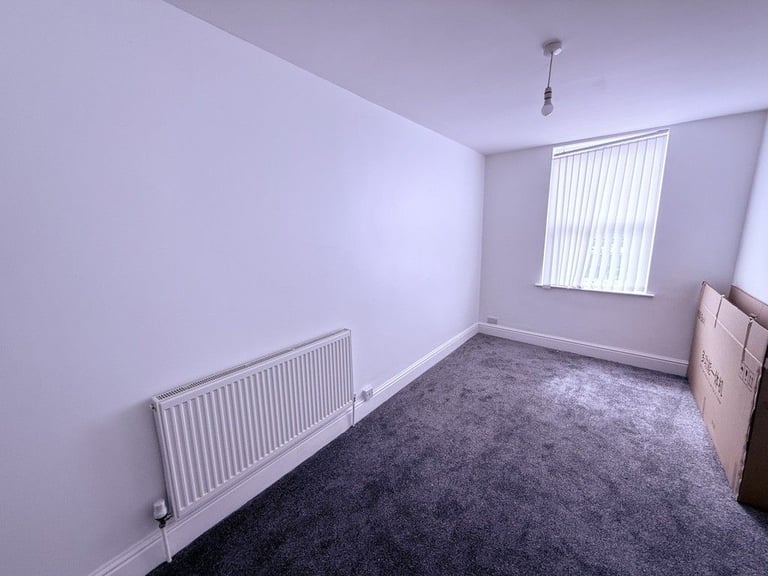 SHOP & FLAT TO LET COMBINED S25