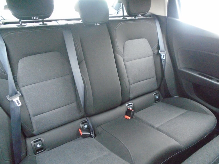 2022 Renault Clio 1.0 TCe Iconic Euro 6 (s/s) 5dr HATCHBACK Petrol Manual