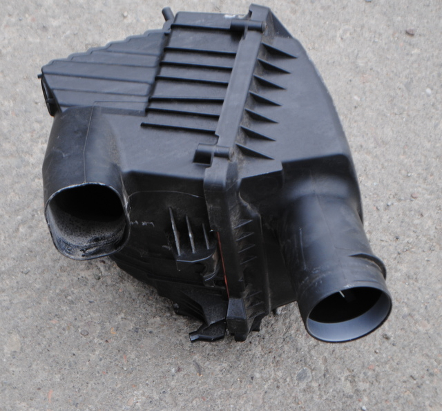 2017 VAUXHALL VIVARO RENAULT TRAFIC 1.6 CDTI AIR FILTER INTAKE BOX HOUSING 93867738