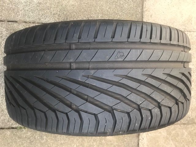 image for Uniroyal Rainsport 3 255/35R19 Tyre