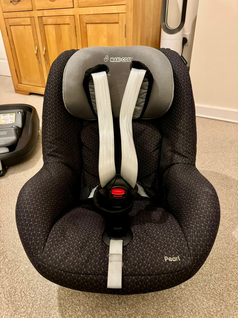 Maxi Cosy Pearl and Maxi Pebble Family Fix Set 🔥🔥 Car Seats ✅