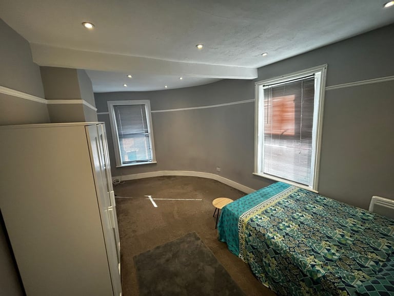 Studio Apartment Available In Near Norwood Junction