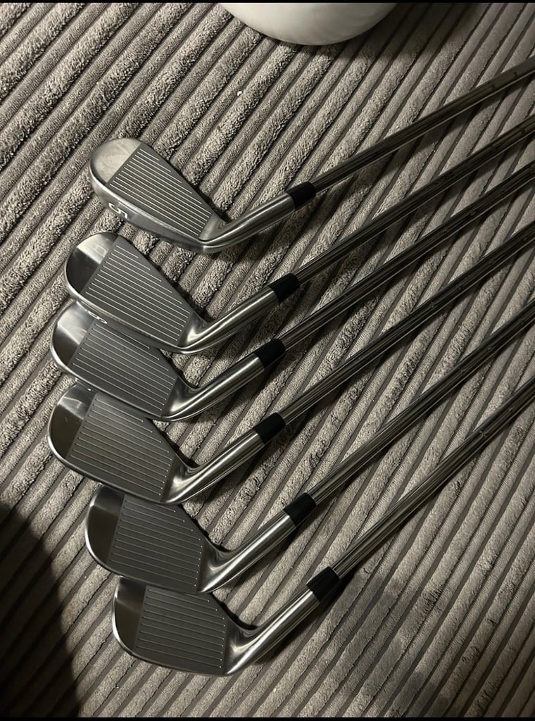 Mizuno Pro 243 Forged Chronology 5-pw KBS Tour 95 PRO+ Pured