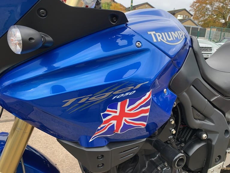 2007 Triumph Tiger 1050 ADVENTURE STYLE MOTORCYCLE WITH IMPECCABLE S/HISTORY 