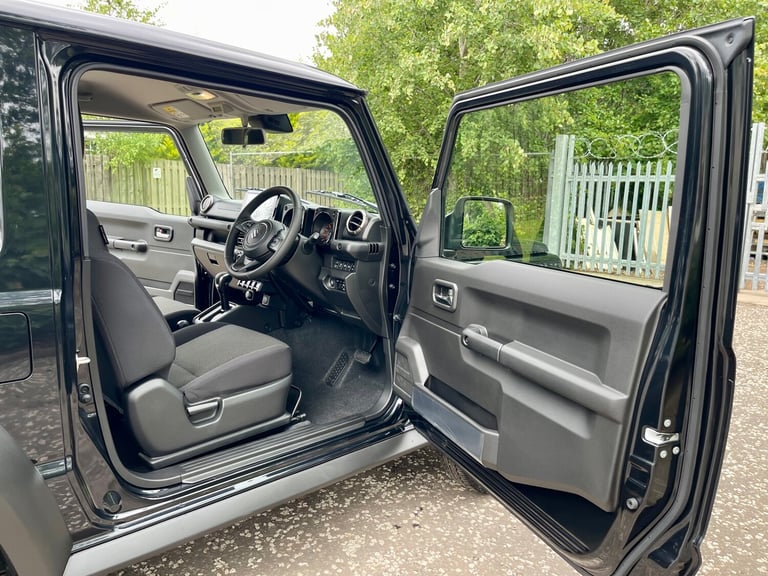 2024 Suzuki Jimny 1.5 AUTO JC 4X4 * BRAND NEW 4 SEATS REVERSE CAMERA APPLE PLAY 4x4 Petrol Automatic