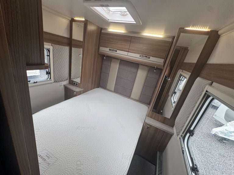 Swift Fairway Platinum 560 / 4 2021
