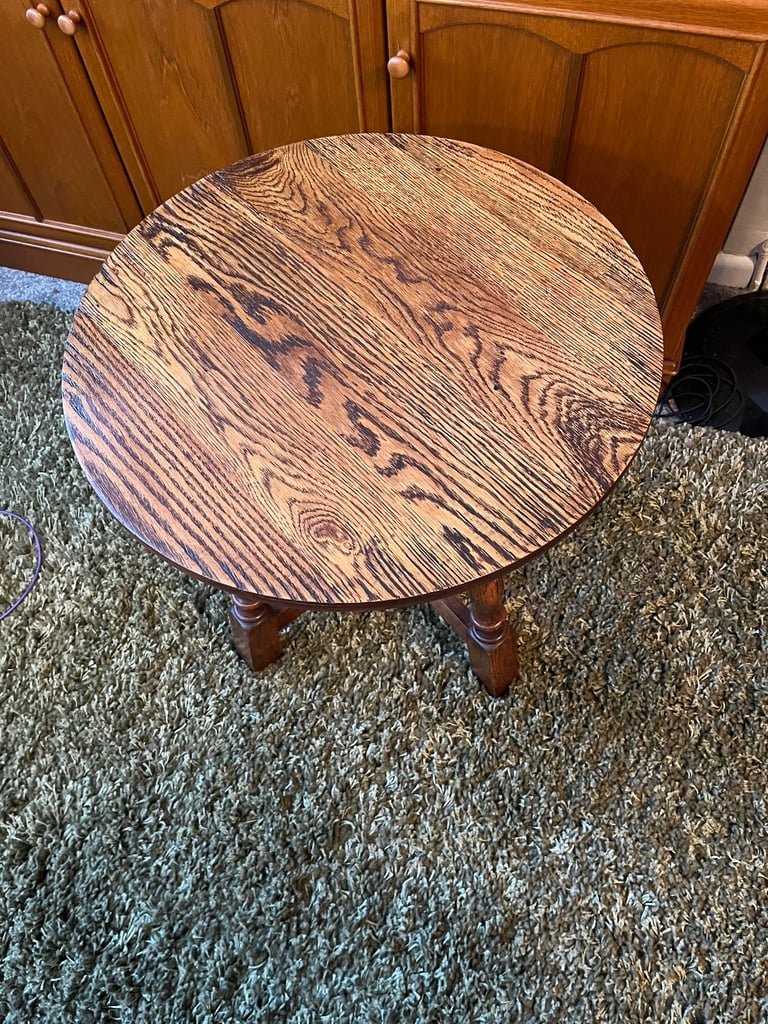 Oak side table 