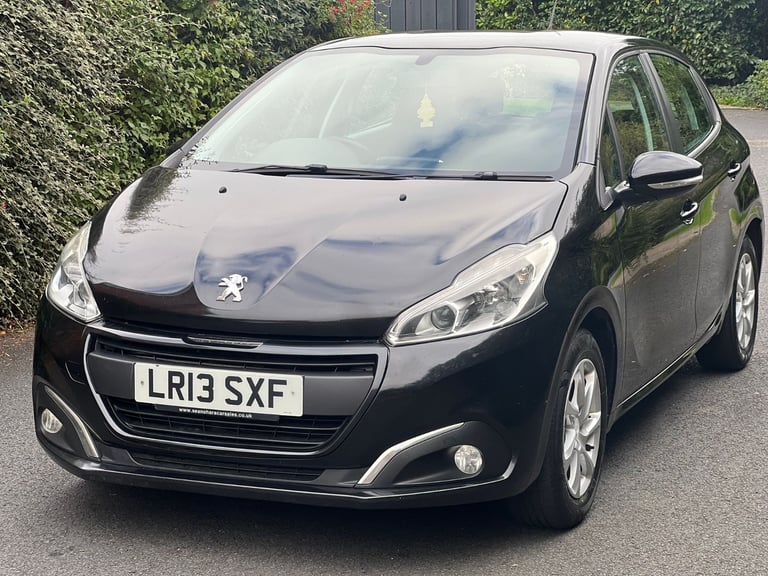 image for Peugeot, 208, Hatchback, 2013, Manual, 1199 (cc), 5 doors