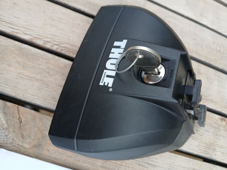 Thule 753 roofbar footpack for any car