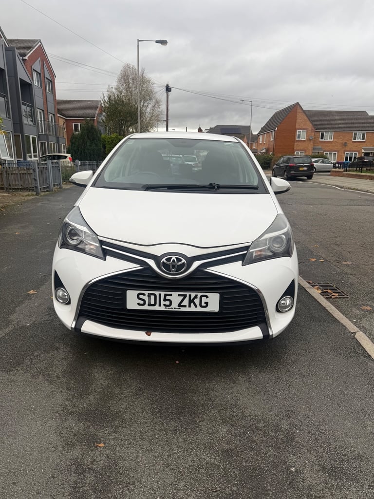 image for Toyota, YARIS, Hatchback, 2015, Manual, 1329 (cc), 5 doors