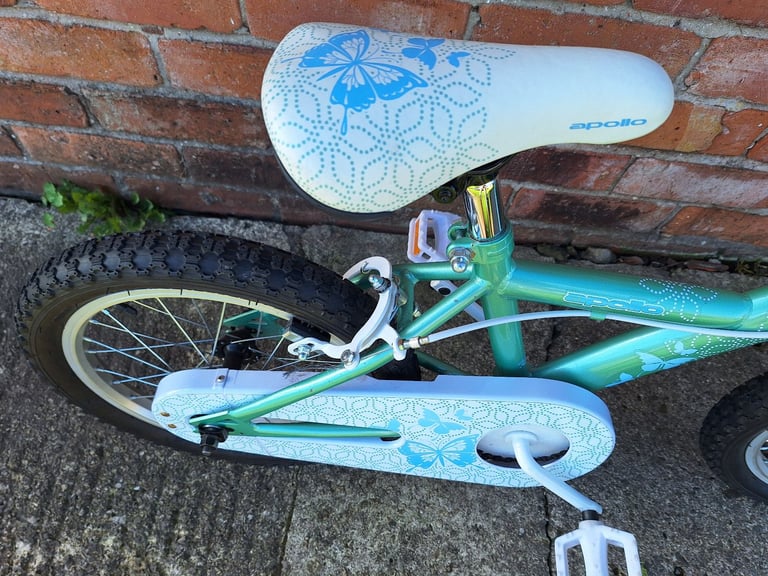 Apollo girls bike 16 inch wheels